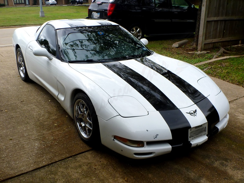 Right Front 2003 Chevrolet Corvette