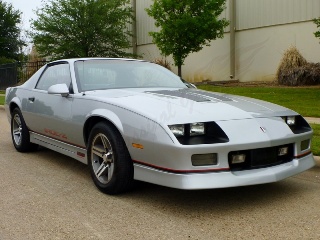 Right Front 1985 Chevrolet Camaro Z28 IROC Z